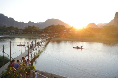 vang vieng laos üzerine yakındaki nehir manzara