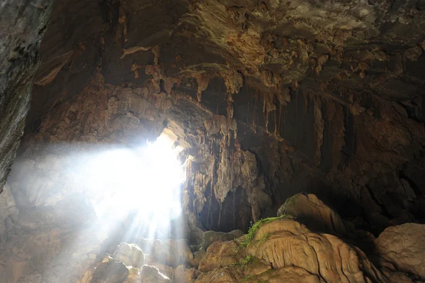 Jeskyně pukham v blízkosti vang vieng na laos — Stock fotografie