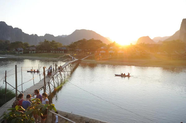 River landscape near Vang Vieng on Laos — Stock Photo, Image