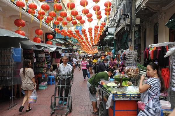 El mercado de Chinatown en Bangkok en Tailandia — Foto de Stock