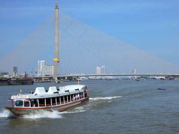 Fiume Chao Phraya a Bangkok in Thailandia — Foto Stock