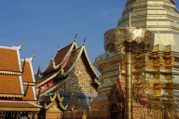 El templo de Wat Phra That Doi Suthep en Chiang Mai en Tailandia —  Fotos de Stock