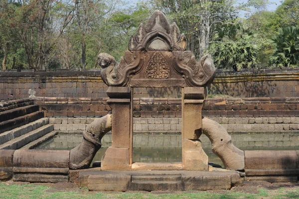 Khmer archäologische Stätte von prasat muang tam auf thailand — Stockfoto