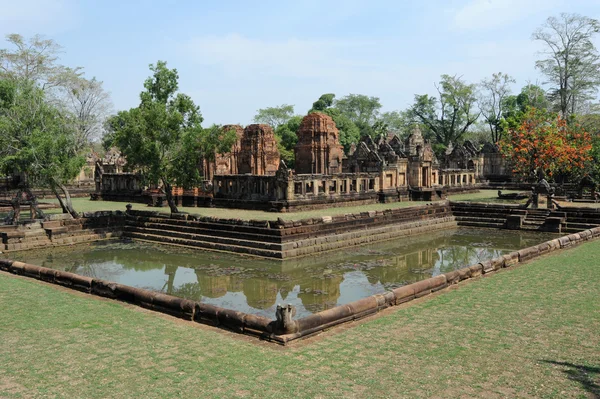 Khmer archaeological site of Prasat Muang Tam on Thailand — Stock Photo, Image