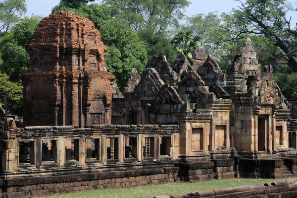 Khmer archaeological site of Prasat Muang Tam on Thailand — Stock Photo, Image