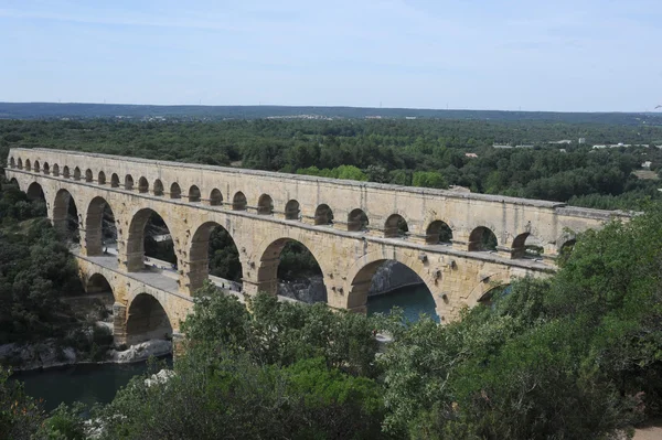 Gard Fransa Roma köprüsü — Stok fotoğraf