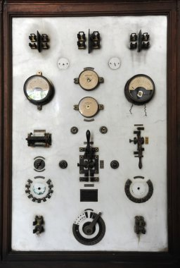 antika elektrik paneli