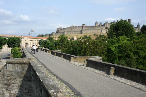 Bron till citadelen av carcassonne på Frankrike — Stockfoto