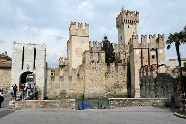 The castle of Rocca Scagliera at Simione on Italy — Stock Photo, Image
