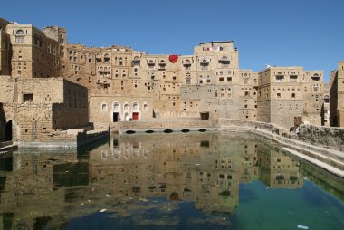 Yemen. diğer Arap ülkeleri arasında 2012 yılında yemen sivil çatışmaların bir site oldu.