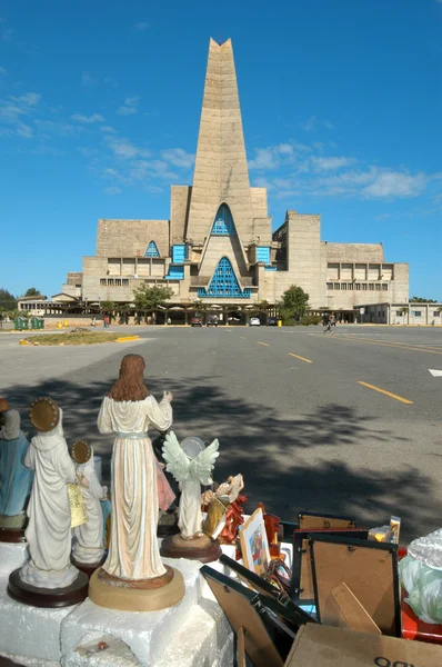 Church named "Shrine of Our Lady of Altagracia" in Higüey — ストック写真