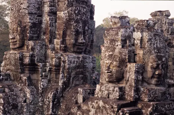 Байон вежа в Ангкор Тома, Сієм Ріп, Камбоджа. — стокове фото