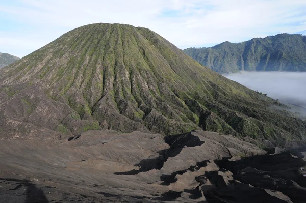 Bromo Mountain nel Parco Nazionale Tengger Semeru, Giava Orientale, Indonesia — Foto Stock