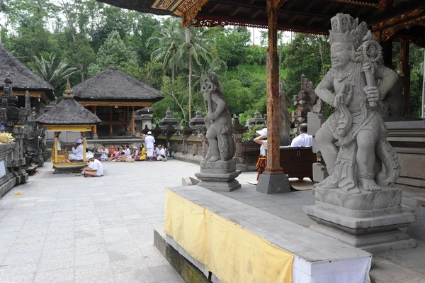 Il complesso del tempio di Gunung Kawi a Tampaksiring sull'isola di Bali, Indonesia — Foto Stock