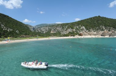 Sahilde, cala luna İtalya Sardinya Adası