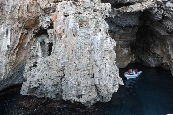 イタリア サルデーニャ島の cormorani の洞窟 — ストック写真