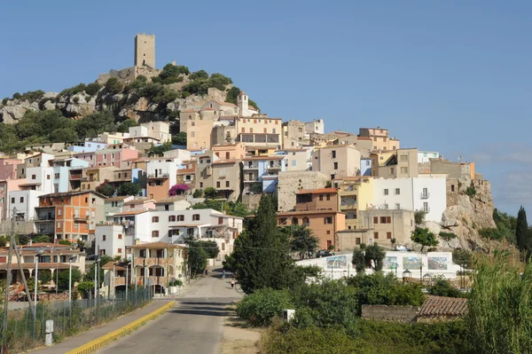 El pueblo de Posada en la isla de Cerdeña, Italia — Foto de Stock