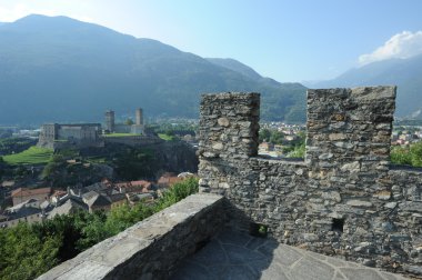 montebello Ortaçağ Kalesi
