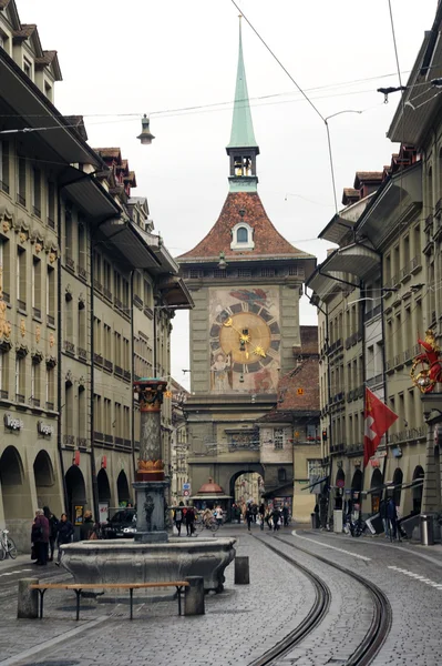 Alley to clock tower at Bern on Switzerland — Stock Photo, Image