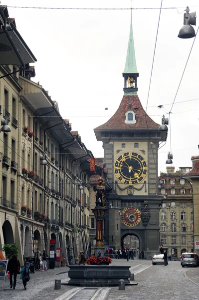 Alley to clock tower at Bern on Switzerland — Stock Photo, Image