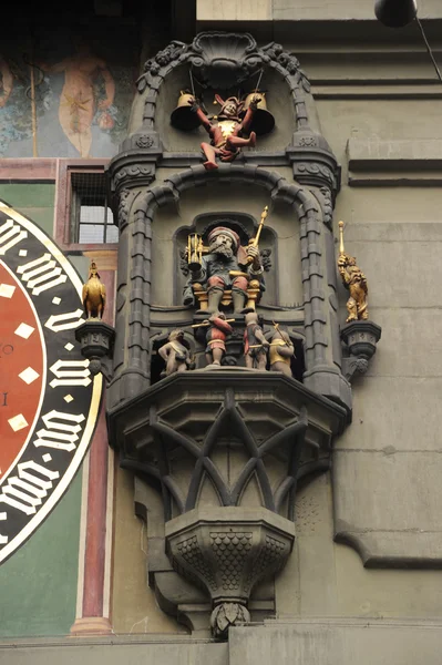 スイスのベルンに有名な時計塔 — ストック写真