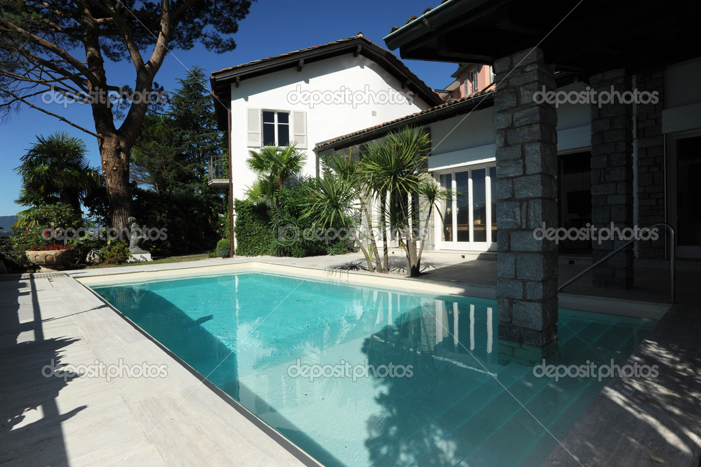 Beautiful pool at the house, Switzerland, Ticino — Stock Photo