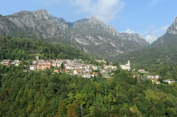 Τα χωριά puria και dasio στο valsolda, Ιταλία — Φωτογραφία Αρχείου