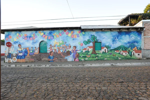 Wandbild an einem Haus in ataco in el salvador — Stockfoto