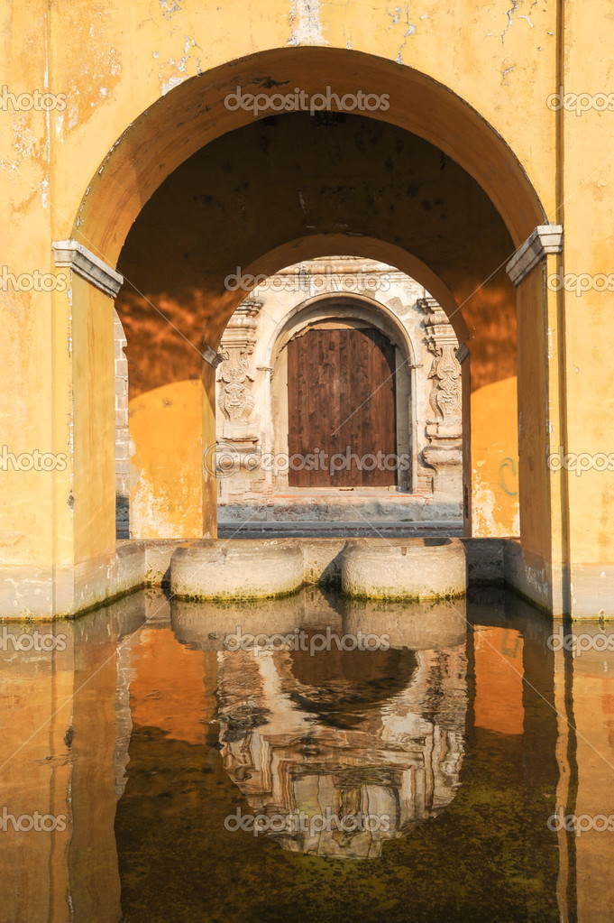 Laundry fountain at Antigua Stock Photo by ©Fotoember 44261851