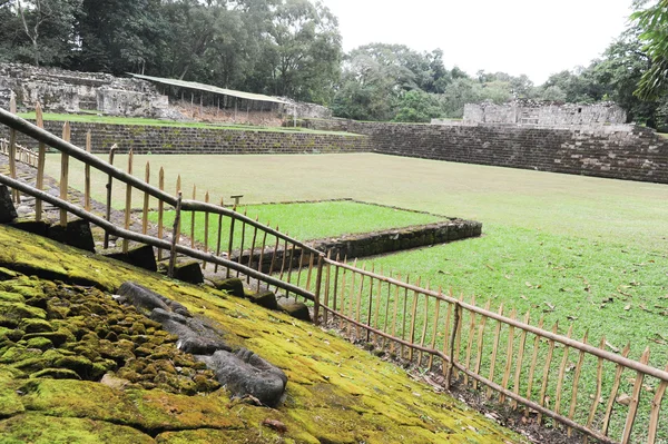 Sitio arqueológico maya — Foto de Stock