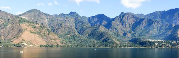 Panoramic view of lake Atitlan — Stock Photo, Image