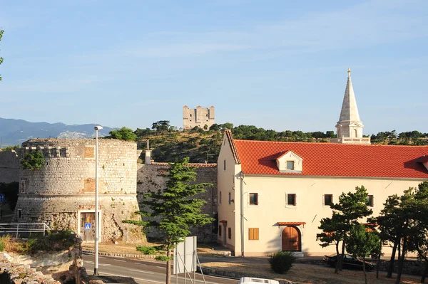 Slottet och staden väggarna i senj — Stockfoto