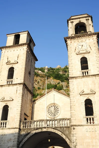 Die kathedrale von san trifone bei kotor — Stockfoto