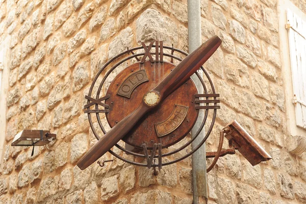 Relógio na cidadela de Budva — Fotografia de Stock