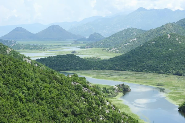 Parque nacional Lake Skadar em Montenegro — Fotografia de Stock