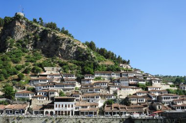 berat Arnavutluk üzerinde eski evleri