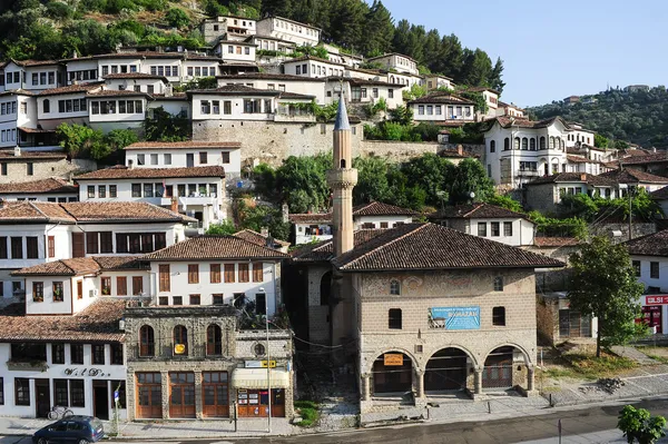 Rumah-rumah tua Berat di Albania — Stok Foto