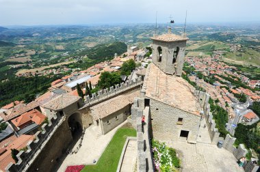 Borgo Maggiore, San Marin La Rocca fortless gelen turist
