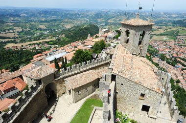 Borgo Maggiore, San Marin La Rocca fortless gelen turist