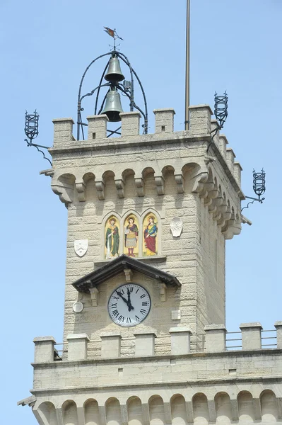 The public palace on Borgo Maggiore — Stock Photo, Image