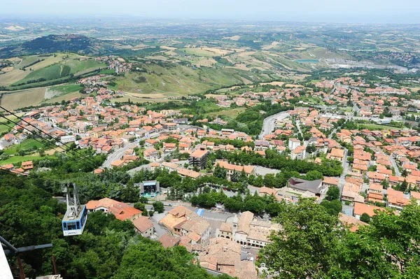 Seilbahn nach borgo maggiore auf san marino — Stockfoto