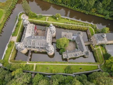 Almanya 'daki Crottorf Watercastle' da insansız hava aracı görüntüsü