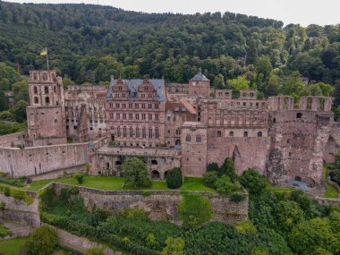 Almanya 'daki Heidelberg şatosunun insansız hava aracı görüntüsü