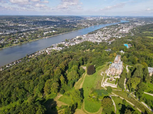 Θέα Drone Στο Κάστρο Drachenburg Πάνω Από Koenigswinter Στη Γερμανία — Φωτογραφία Αρχείου