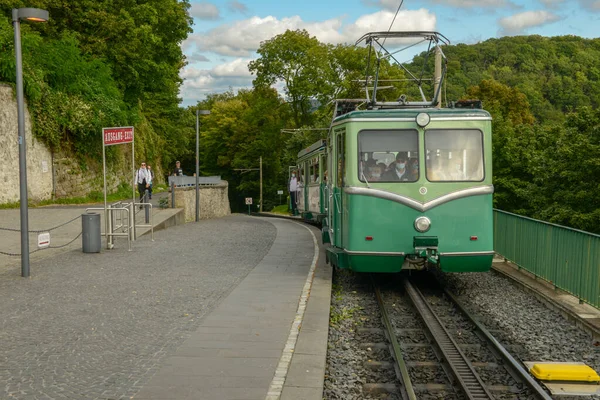 Koenigswinter Tyskland September 2021 Drachenfels Tåg Över Koenigswinter Tyskland — Stockfoto