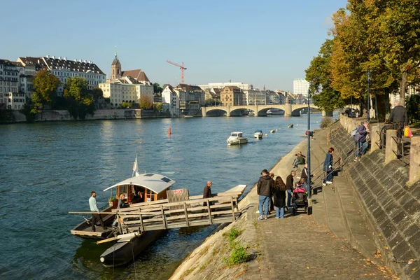 Basel Switzerland Oktober 2021 People Ferry Crossing River Rhine Basel — 스톡 사진