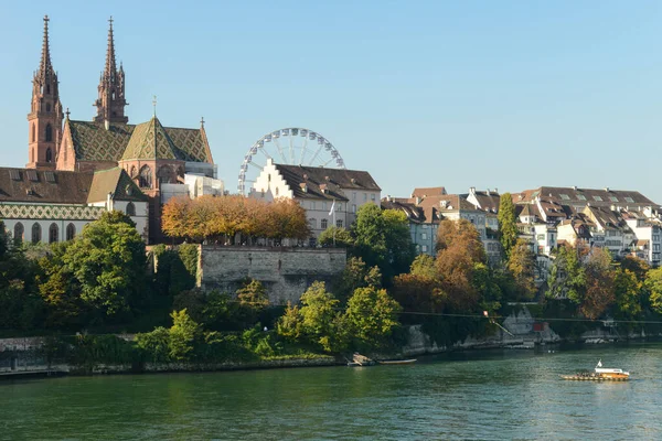 Sviçre Basel Deki Ren Nehri Manzarası — Stok fotoğraf