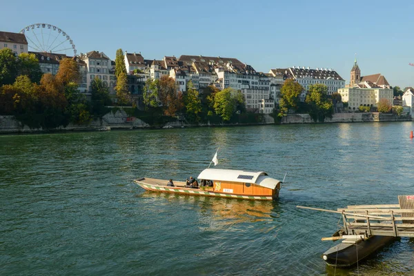 Basel Svájc Oktober 2021 Emberek Egy Kompon Átkelés Folyó Rajna — Stock Fotó