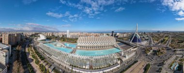 İspanya 'nın Valencia şehrinde mimar Santiago Calatrava' nın sanat ve bilim insansız hava aracı görüntüsü