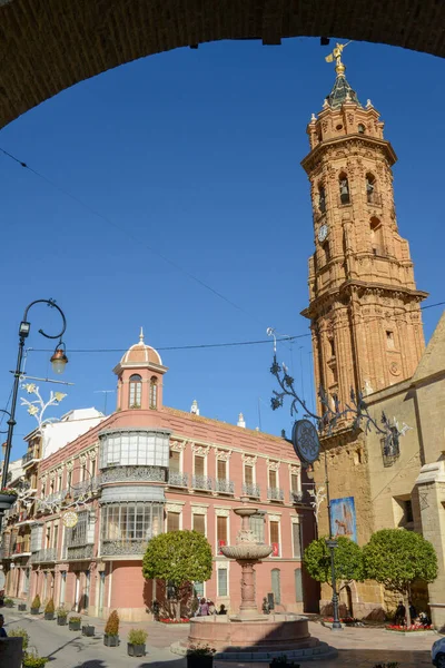 アンテケラ スペイン 12月2020 スペインのアンダルシアのアンテケラでサン セバスティアンの教会と広場 — ストック写真